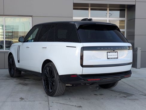 New 2026 Land Rover Range Rover SE image 8