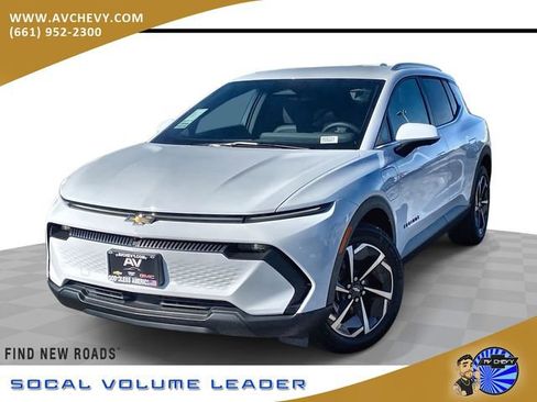 New 2026 Chevrolet Equinox EV LT FWD image 1