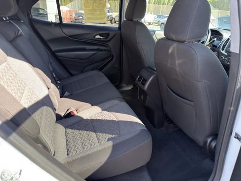 Used 2024 Chevrolet Equinox LT image 13