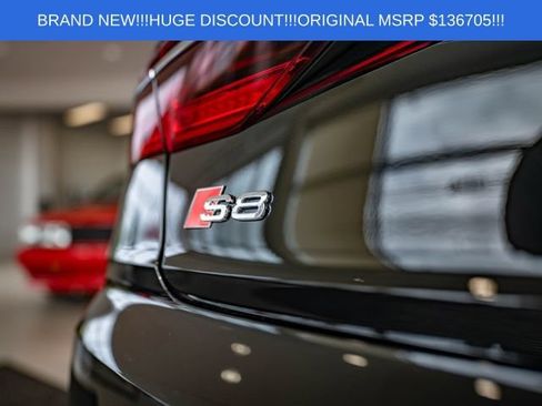 Used 2025 Audi S8 AWD/4WD image 7