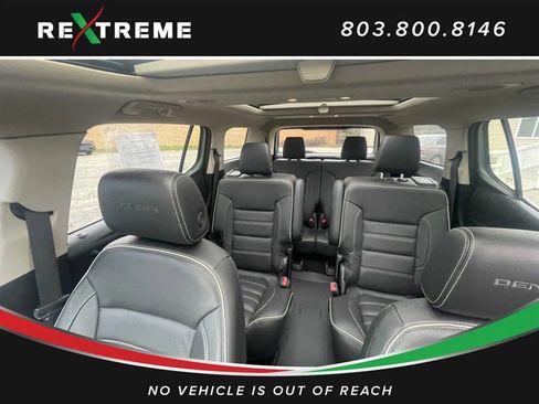 Used 2017 GMC Acadia Denali w/ Technology Package image 8