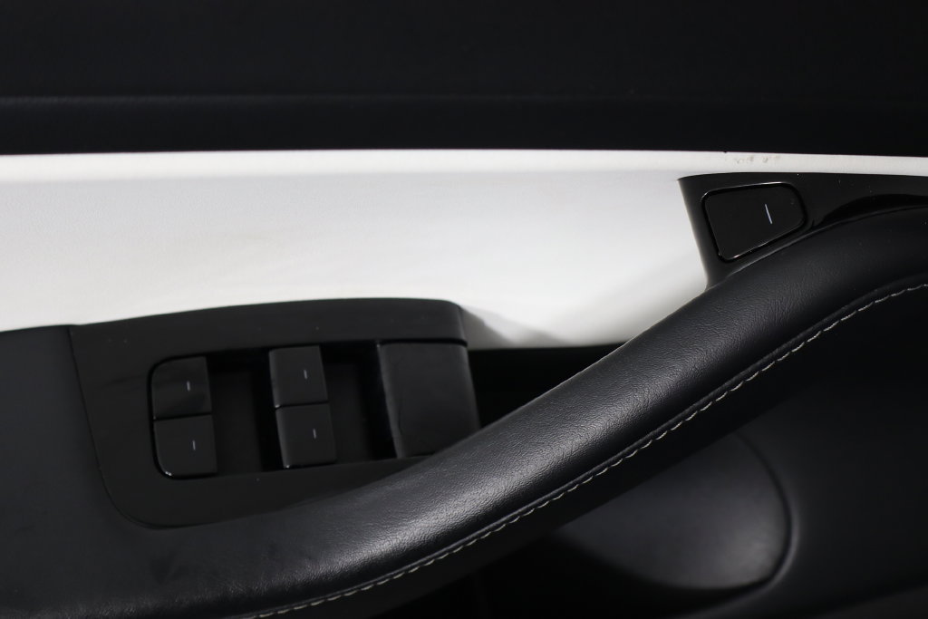 Used 2019 Tesla Model 3 Standard Range Plus RWD image 17