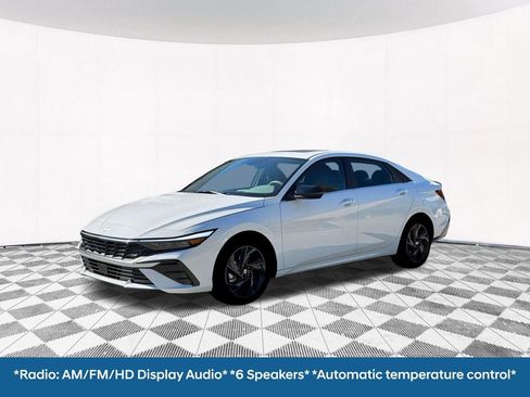 New 2026 Hyundai Elantra SEL Sport Premium FWD image 2
