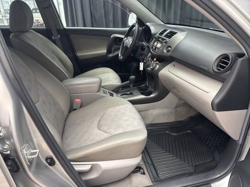 Used 2009 Toyota RAV4 4WD image 24