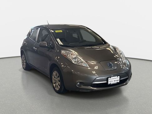 Used 2017 Nissan Leaf S w/ Charge Package image 3