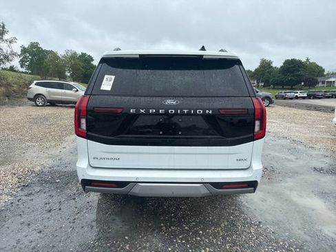 Used 2025 Ford Expedition Max Platinum AWD/4WD image 4