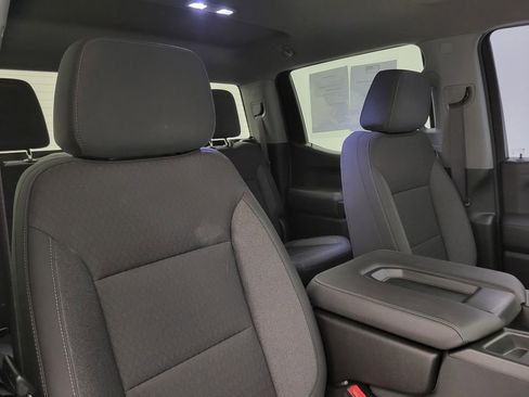 Used 2020 Chevrolet Silverado 1500 LT w/ Convenience Package image 38