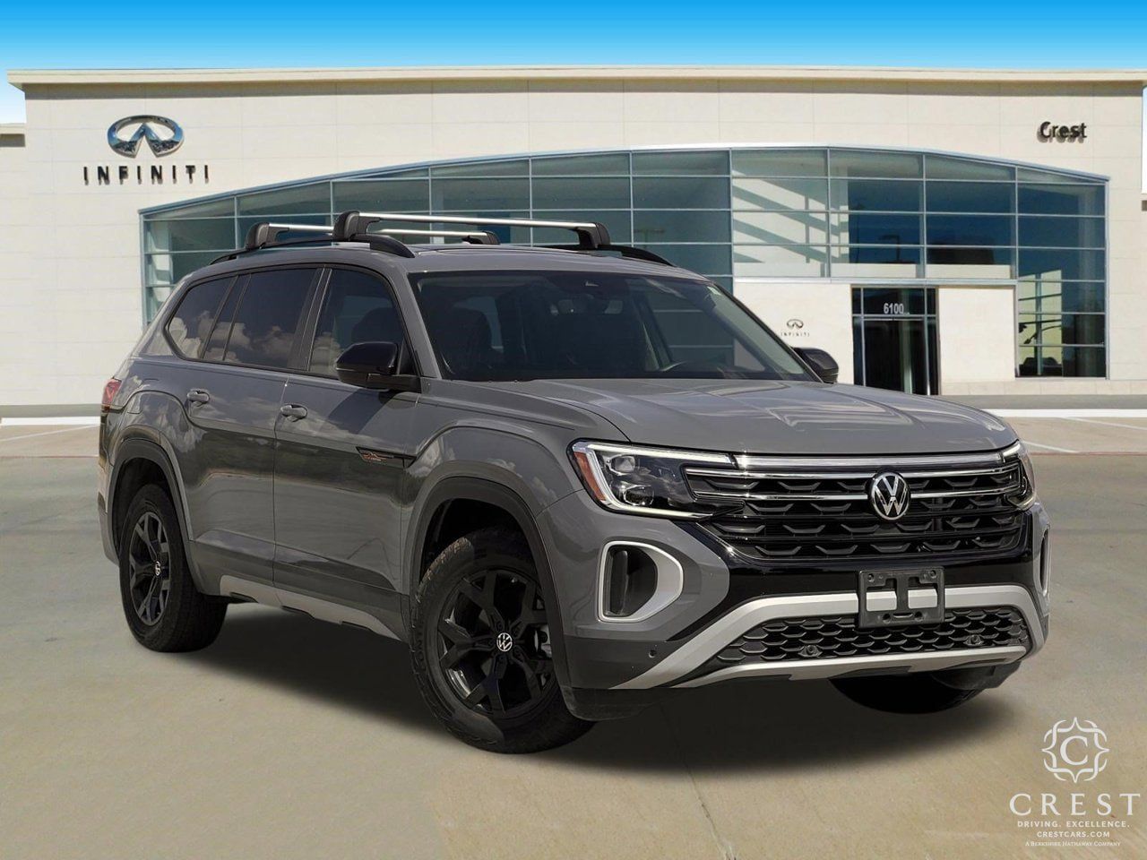 Used 2025 Volkswagen Atlas Peak Edition SE AWD/4WD image 1