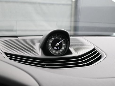 New 2026 Porsche Taycan 4S AWD/4WD image 20