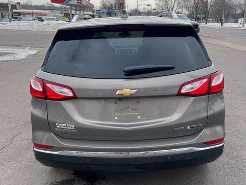 Used 2018 Chevrolet Equinox Premier image 8