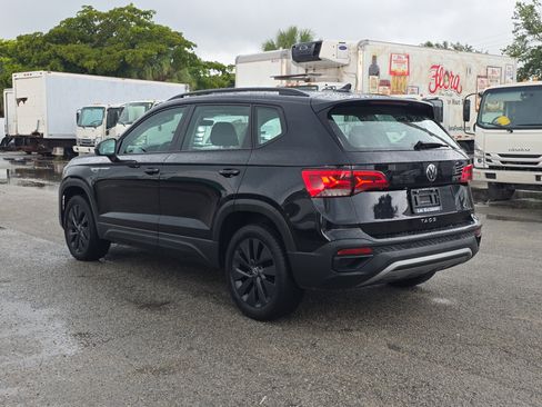 Used 2024 Volkswagen Taos S FWD image 5
