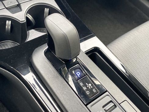 Used 2024 Toyota Prius LE image 20