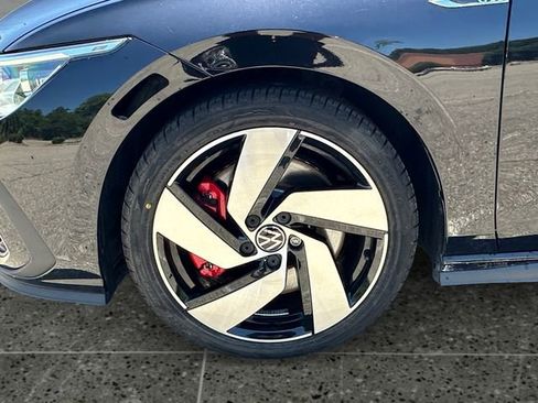Used 2022 Volkswagen GTI SE FWD image 14