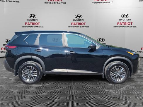 Used 2023 Nissan Rogue S AWD/4WD image 2