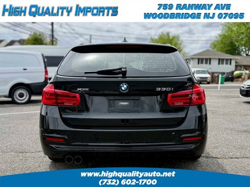 Used 2018 BMW 330i xDrive Wagon AWD/4WD image 6
