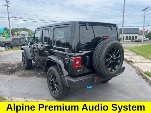 New 2024 Jeep Wrangler Unlimited Sahara w/ Technology Group AWD/4WD image 5