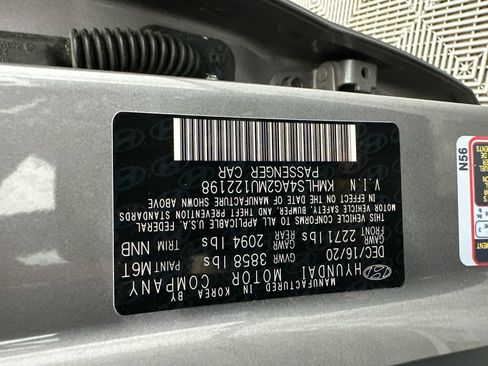 Used 2021 Hyundai Elantra SEL w/ Convenience Package FWD image 30