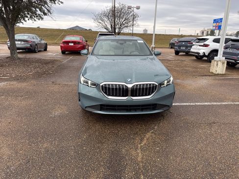 Certified 2025 BMW 540i xDrive image 2