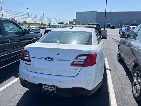 Used 2015 Ford Taurus Police Interceptor AWD image 3