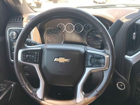 Used 2020 Chevrolet Silverado 1500 LTZ w/ LTZ Premium Package AWD/4WD image 19