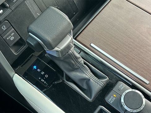 Used 2023 Toyota Sequoia Capstone image 25