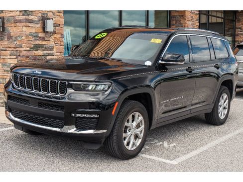 Used 2023 Jeep Grand Cherokee L Limited AWD/4WD image 7