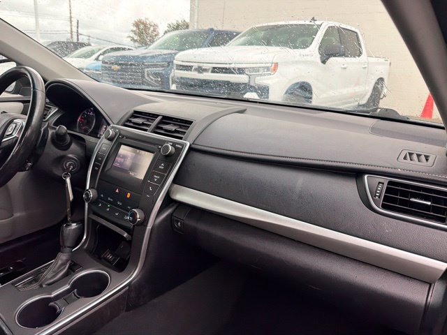 Used 2017 Toyota Camry SE FWD image 21