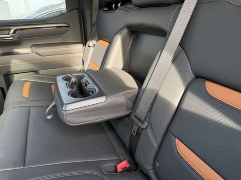 Used 2025 GMC Sierra 1500 AT4 w/ Technology Package image 37