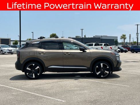 Certified 2026 Nissan Kicks SR w/ Cold Weather Package AWD/4WD image 8