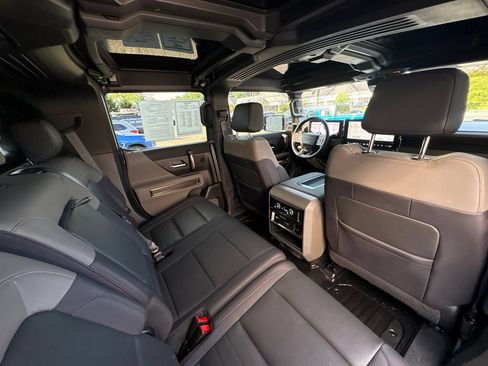 Used 2025 GMC Hummer EV 2X AWD/4WD image 58