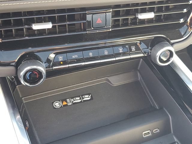 Used 2026 Chevrolet Tahoe Premier w/ Sun And Tow Package RWD image 32