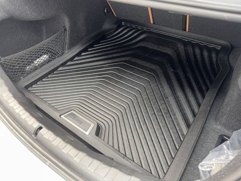 Used 2025 BMW 330i Sedan w/ M Sport Package RWD image 78