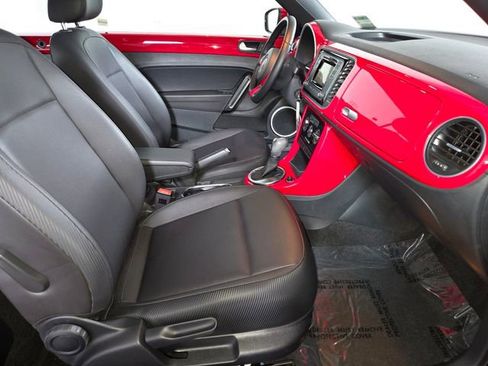 Used 2019 Volkswagen Beetle 2.0T S image 21