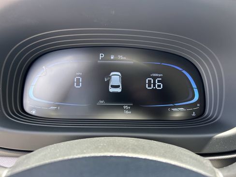 New 2026 Hyundai Venue SEL FWD image 34