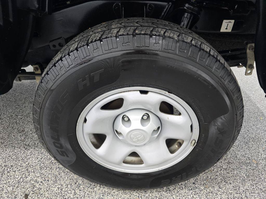 Used 2022 Toyota Tacoma SR RWD image 26