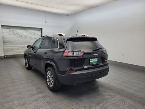 Used 2019 Jeep Cherokee Latitude Plus FWD image 5