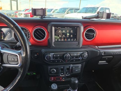 Used 2020 Jeep Wrangler Rubicon w/ LED Lighting Group AWD/4WD image 14