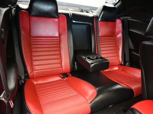 Used 2015 Dodge Challenger R/T Plus image 44