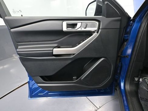 Used 2022 Ford Explorer XLT w/ Equipment Group 202A image 20