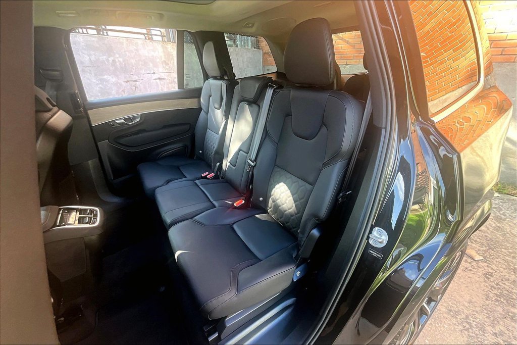 Certified 2026 Volvo XC90 B6 Plus AWD/4WD image 35