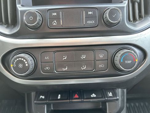 Used 2022 Chevrolet Colorado LT w/ Fleet Safety Package image 16