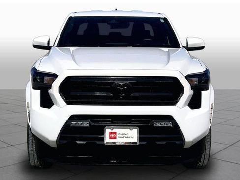 Certified 2026 Toyota Tacoma SR5 AWD/4WD image 4