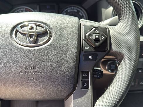 Used 2021 Toyota Tacoma TRD Off-Road w/ Technology Package AWD/4WD image 21