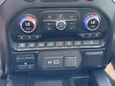 Used 2021 GMC Sierra 2500 Denali w/ Denali Ultimate Package image 23