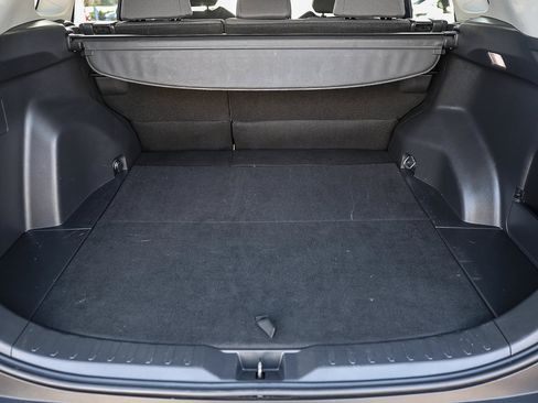 Used 2025 Toyota RAV4 XLE FWD image 27