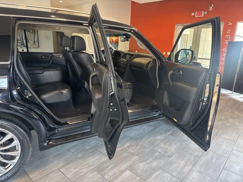 Used 2015 INFINITI QX80 Luxe w/ 22" Wheel Package image 24