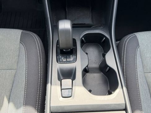 Certified 2024 Volvo XC40 B5 Core AWD/4WD image 20