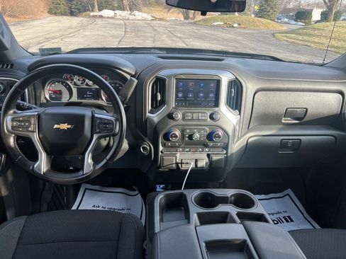 Used 2022 Chevrolet Silverado 1500 LT image 24