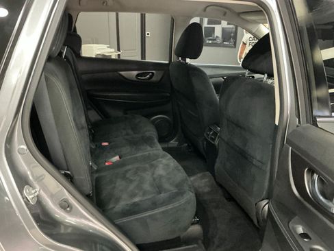 Used 2016 Nissan Rogue S AWD/4WD image 22
