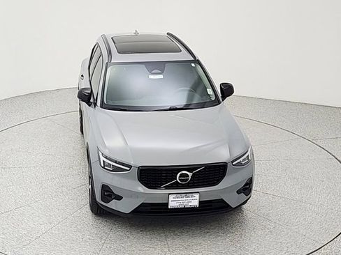 Used 2024 Volvo XC40 B5 Plus w/ Protection Package Premier AWD/4WD image 14